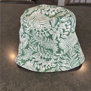 Adult Paisley/ Leaf Bucket Hat. Nwot